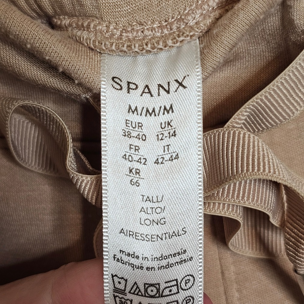 Spanx AirEssentials Wide Leg Pants Lunar Tan Beige Size Medium Tall - Picture 11 of 11
